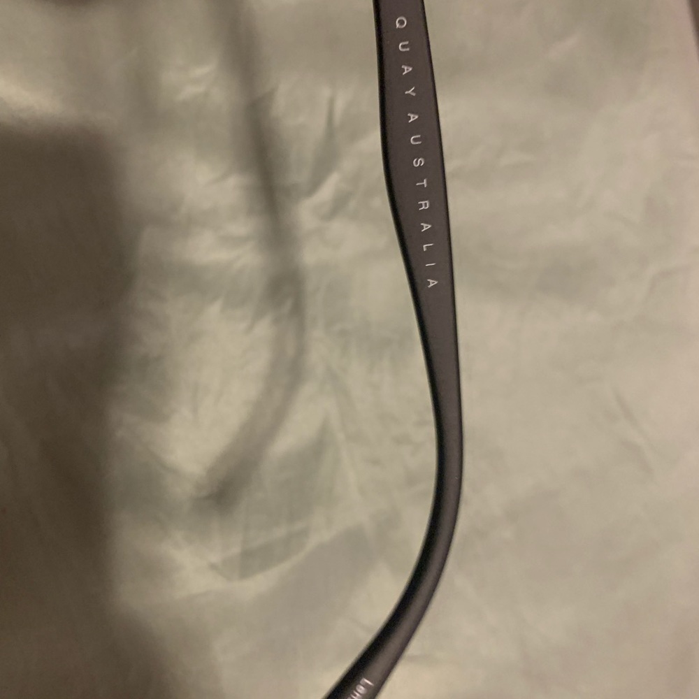 Quay sunglasses - Picture 3 of 4